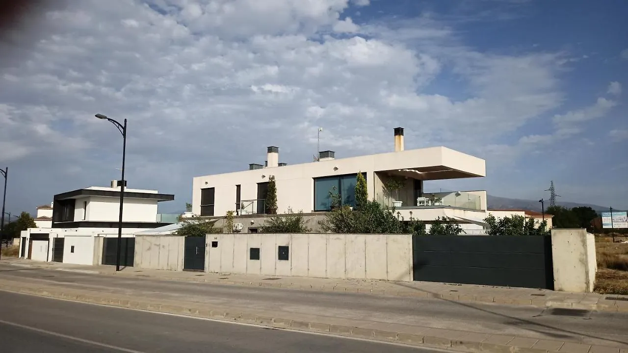 别墅 Chalet Con Piscina Y Jardin, No Fumadores Ni Fiestas Cullar Vega 西班牙