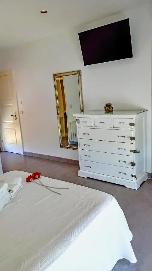 Chalet Con Piscina Y Jardin, No Fumadores Ni Fiestas Villa Cullar Vega 0*,  Spain