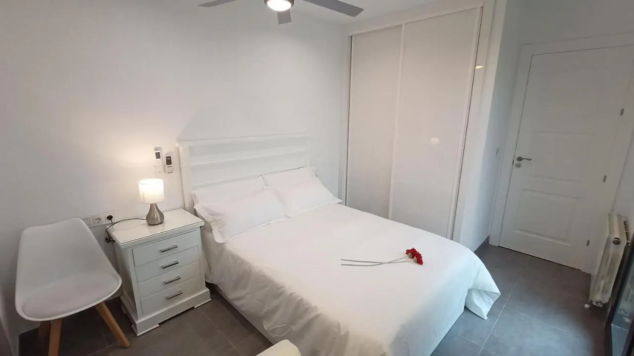 Chalet Con Piscina Y Jardin, No Fumadores Ni Fiestas Cullar Vega 0*,  إسبانيا